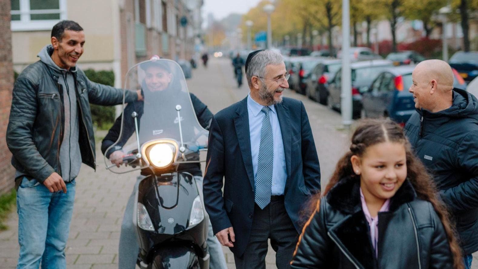 Saïd en Lody in de buurt