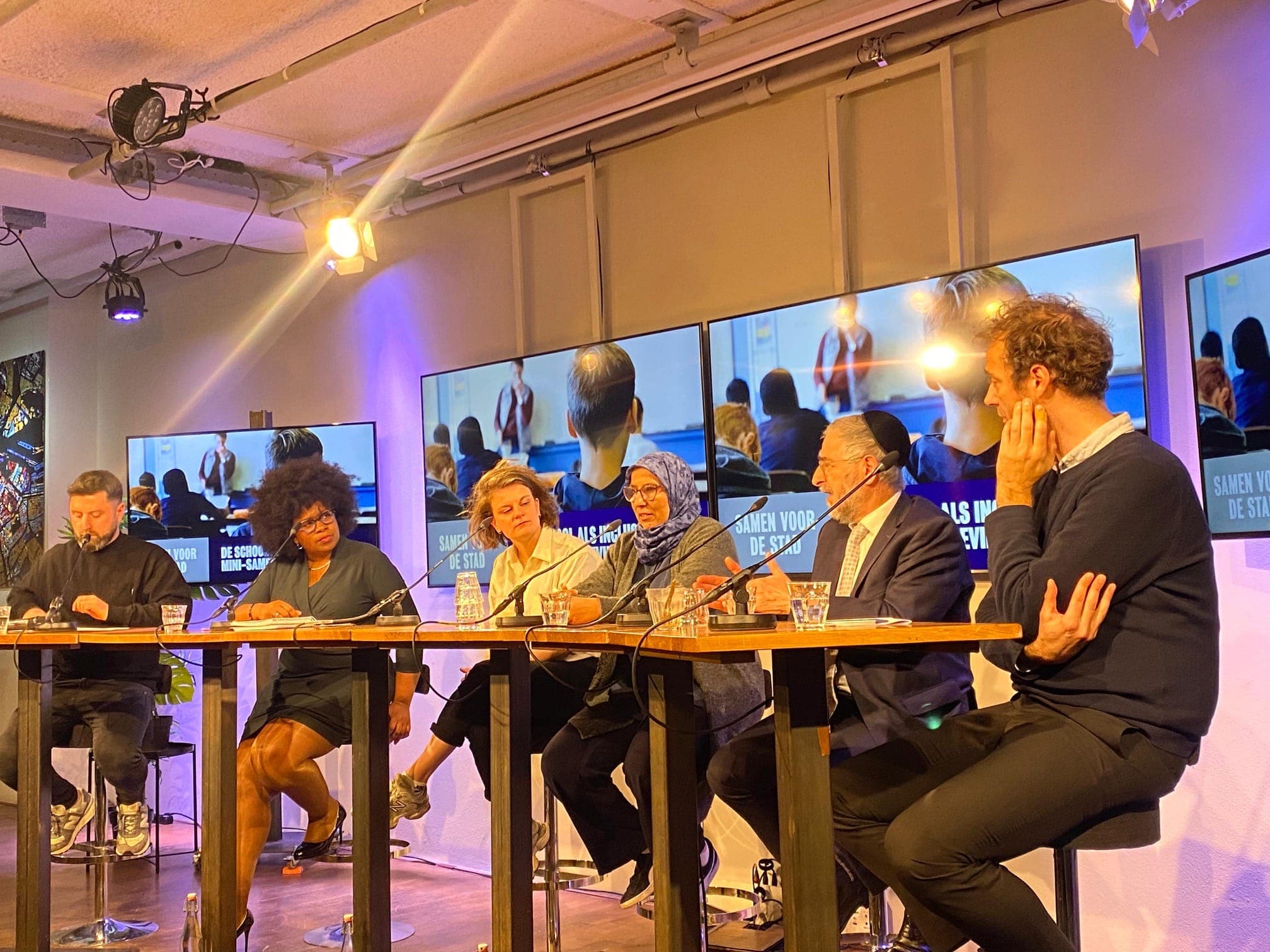 De klas als minisamenleving